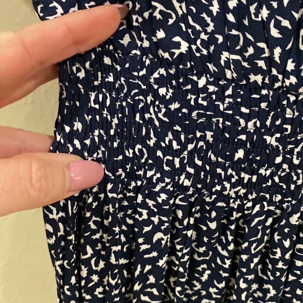 High low dress, light weight by KorMei. Size M - Picture 7 of 7